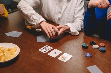 chắn trực tuyến Kubet